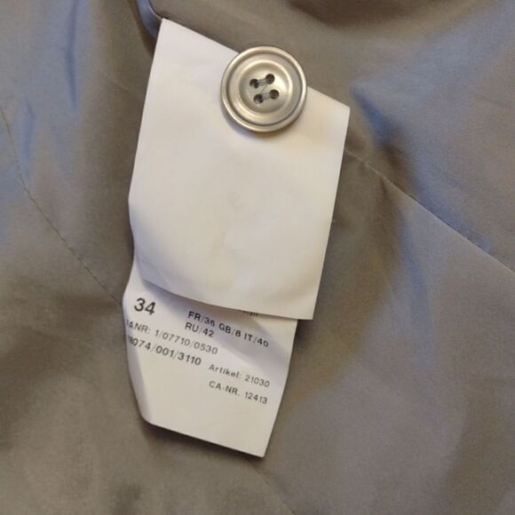 Basler fitted grey blazer w faux leather detailing - Picture 9 of 12